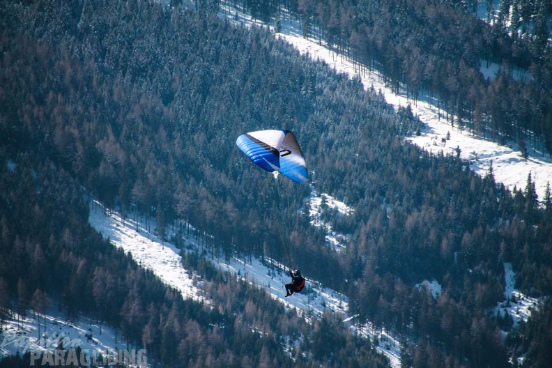 DH12.18 Luesen-Paragliding-114