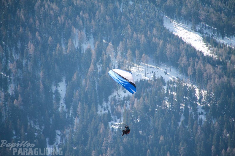 DH12.18 Luesen-Paragliding-136
