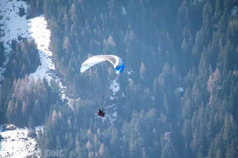 DH12.18_Luesen-Paragliding-148.jpg