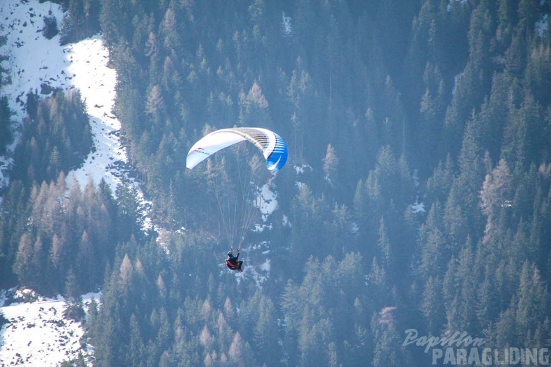 DH12.18 Luesen-Paragliding-148