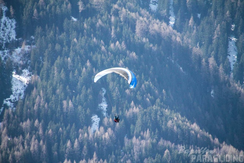 DH12.18 Luesen-Paragliding-157