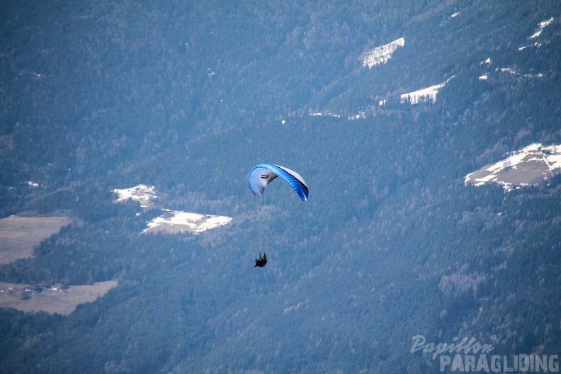 DH12.18 Luesen-Paragliding-165