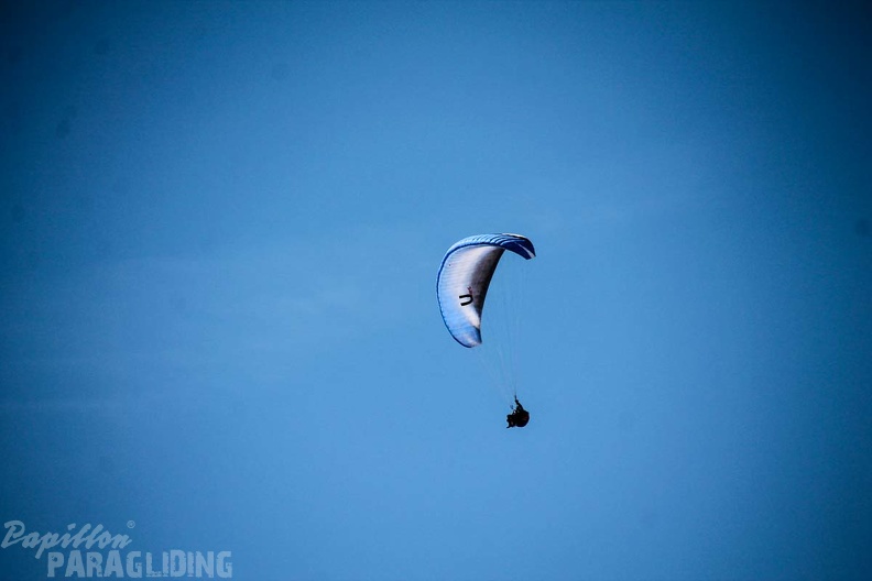 DH12.18 Luesen-Paragliding-193
