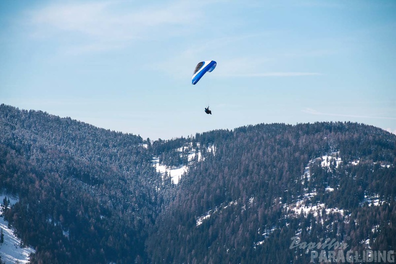 DH12.18 Luesen-Paragliding-234