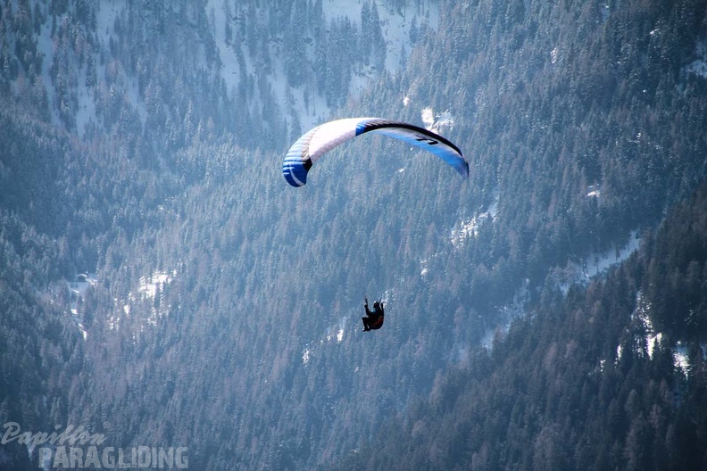 DH12.18 Luesen-Paragliding-244