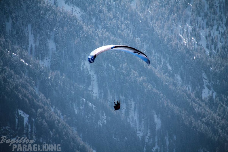 DH12.18 Luesen-Paragliding-247