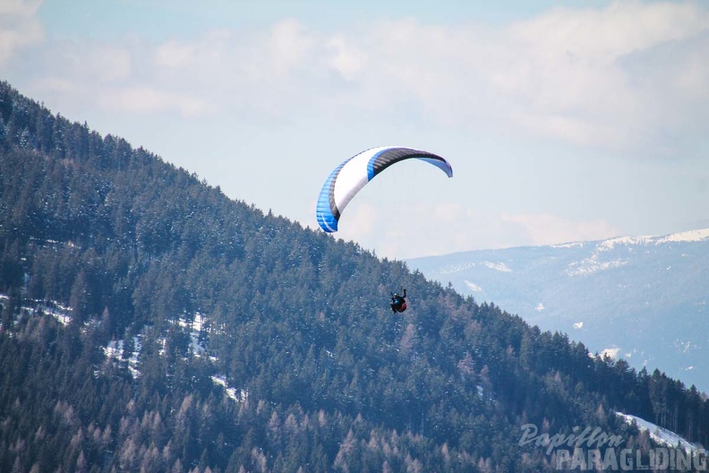 DH12.18 Luesen-Paragliding-263