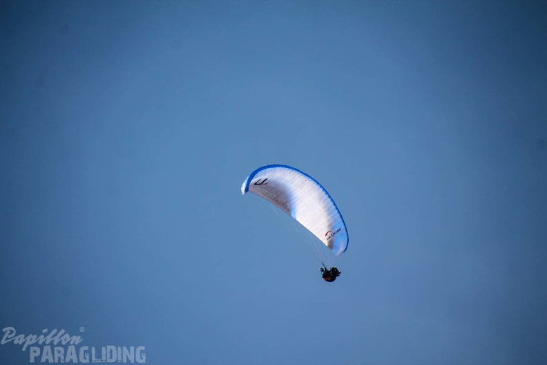 DH12.18 Luesen-Paragliding-298