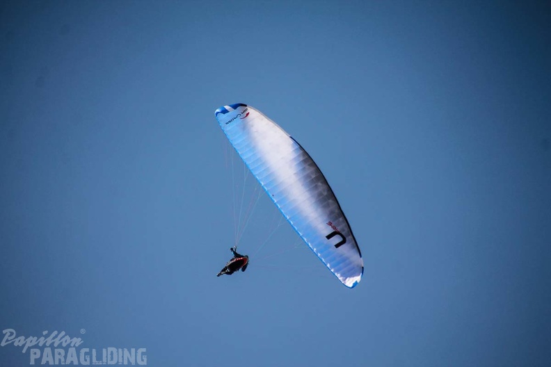 DH12.18 Luesen-Paragliding-336