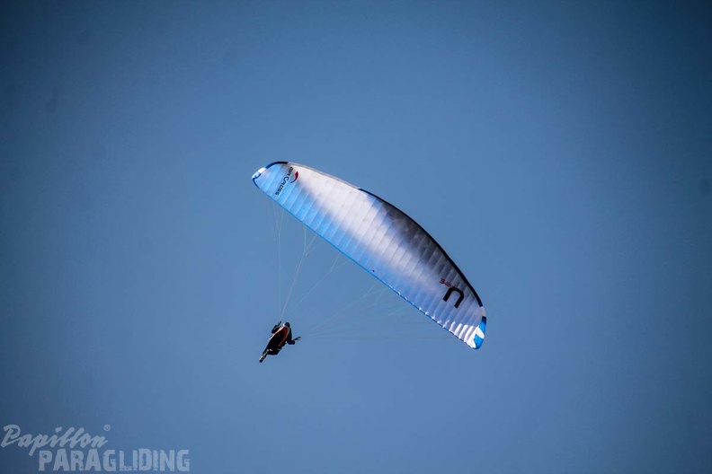 DH12.18 Luesen-Paragliding-337