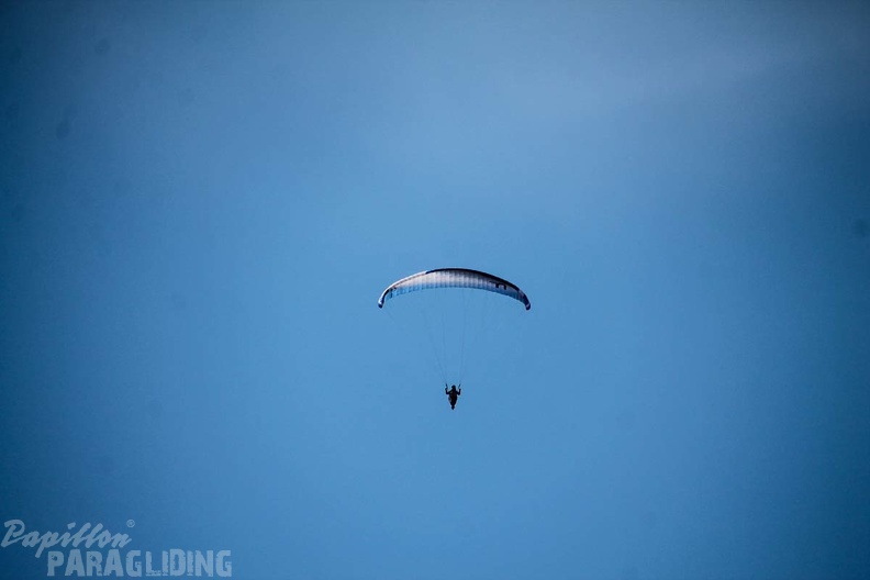 DH12.18 Luesen-Paragliding-349