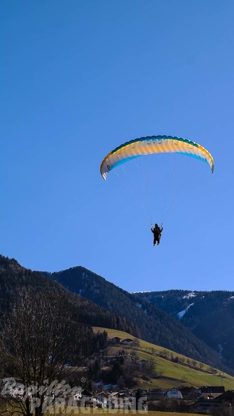 DH12.18 Luesen-Paragliding-564
