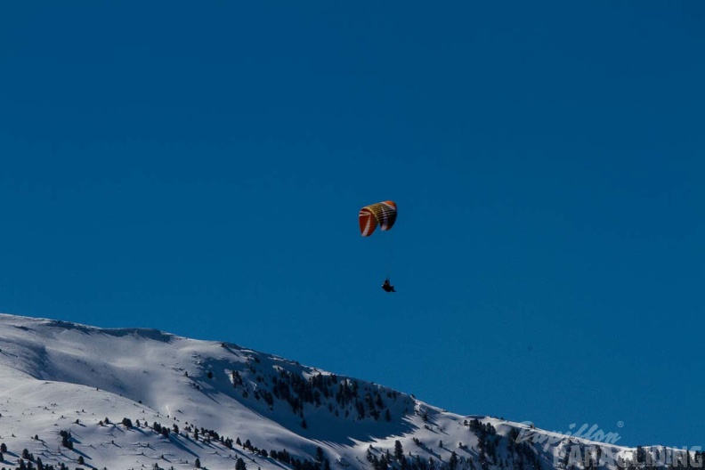 DH14.18 Luesen-Paragliding-1-1304