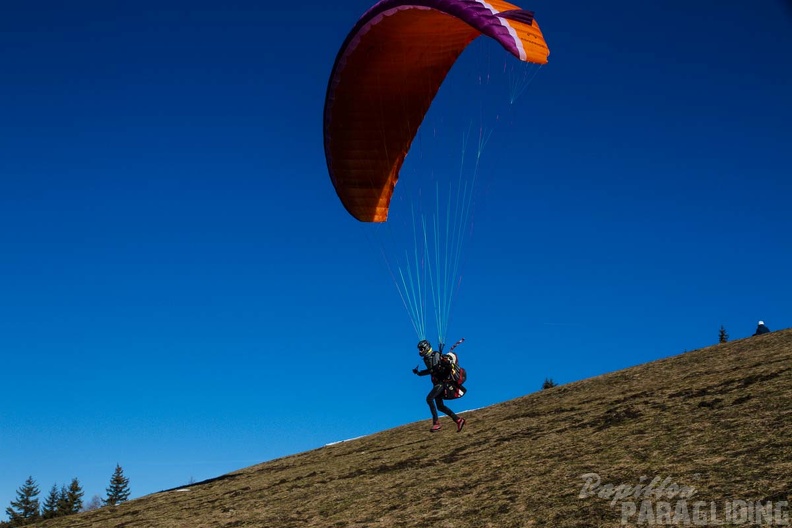 DH14.18 Luesen-Paragliding-1-402