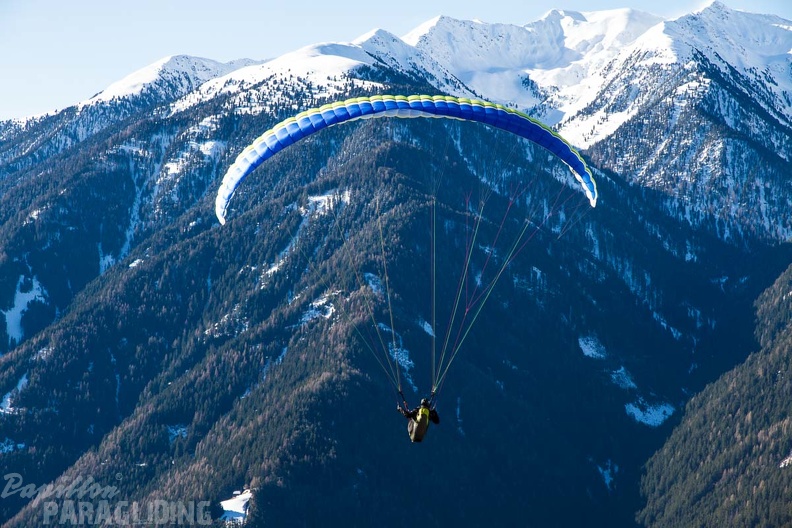 DH14.18_Luesen-Paragliding-1-442.jpg