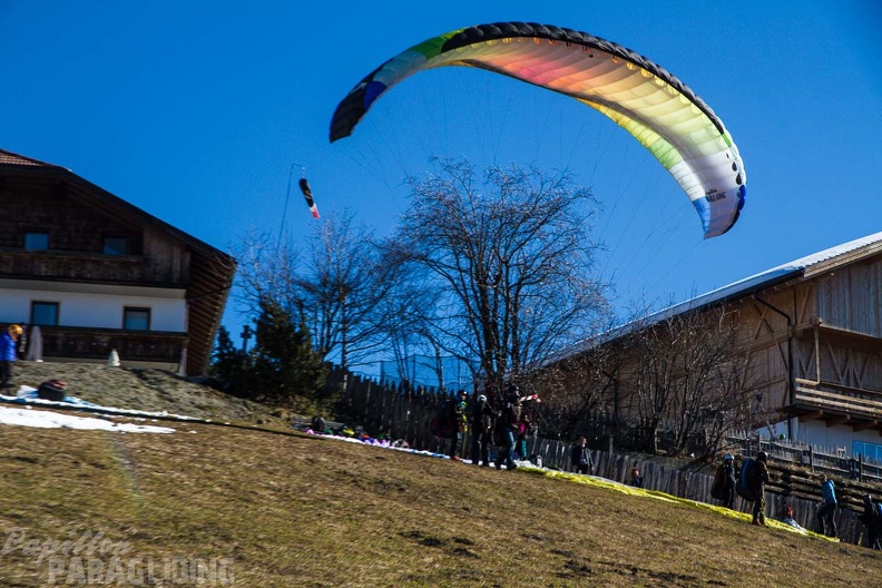 DH14.18 Luesen-Paragliding-1-601