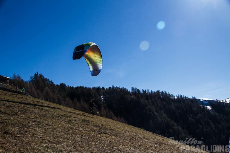 DH14.18 Luesen-Paragliding-1-616