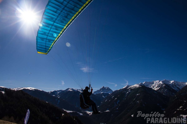 DH14.18 Luesen-Paragliding-1-688