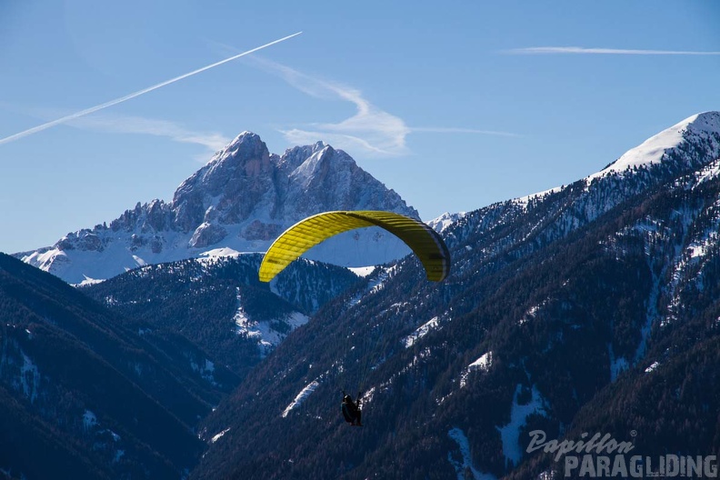 DH14.18 Luesen-Paragliding-1-822