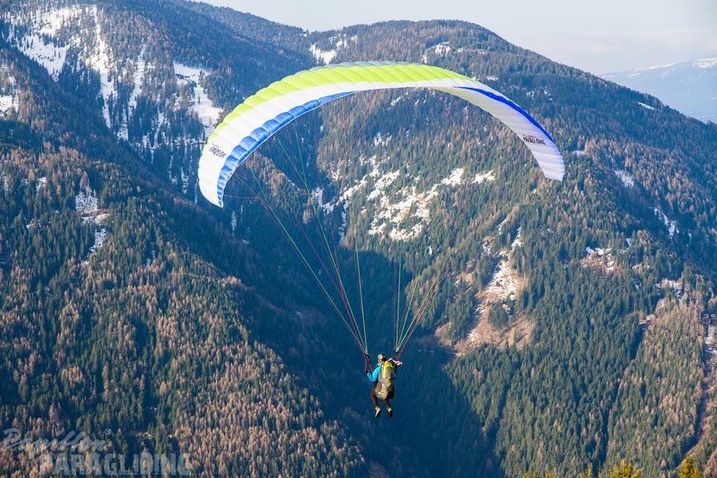 DH14.18 Luesen-Paragliding 2 -405