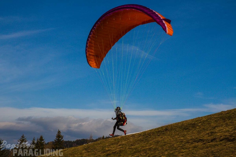 DH14.18 Luesen-Paragliding 2 -563