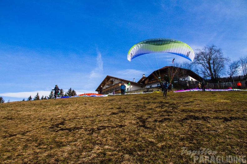 DH14.18 Luesen-Paragliding 2 -574