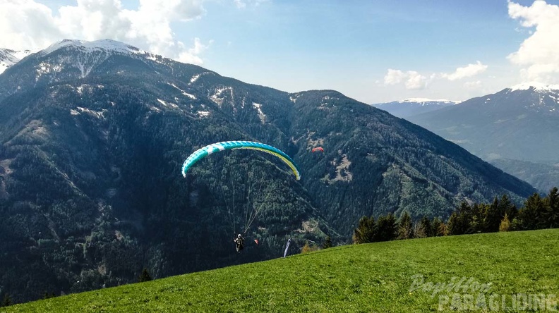 DH17.18 Paragliding-Luesen-134