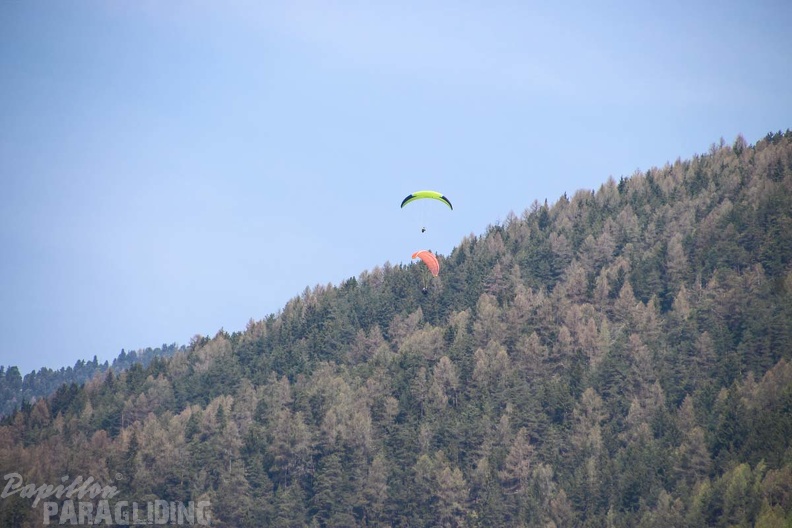 DH17.18 Paragliding-Luesen-237