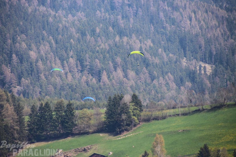 DH17.18 Paragliding-Luesen-239