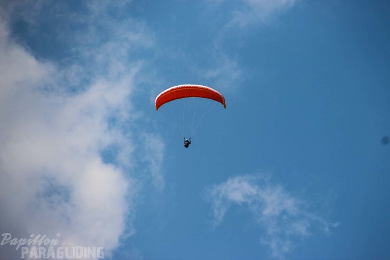 DH17.18 Paragliding-Luesen-289