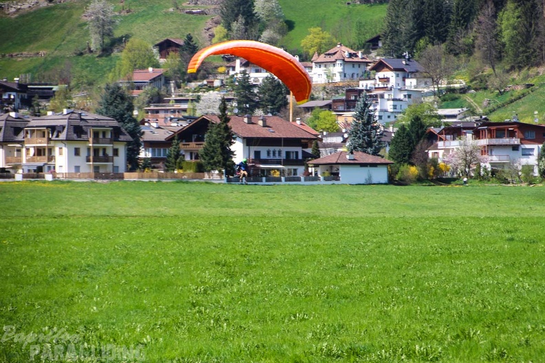 DH17.18 Paragliding-Luesen-296