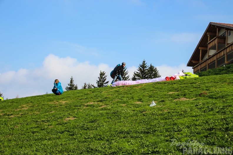 DH17.18 Paragliding-Luesen-342