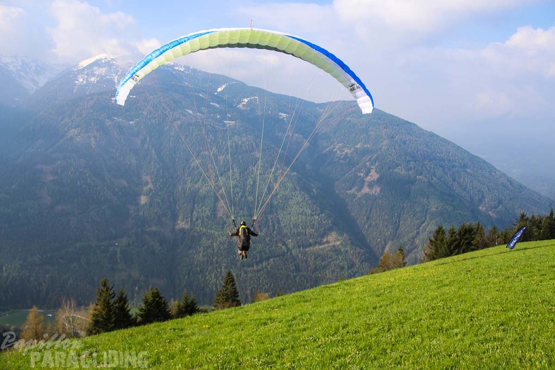 DH17.18 Paragliding-Luesen-346