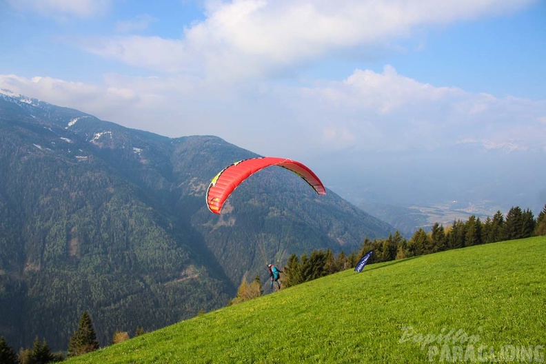 DH17.18_Paragliding-Luesen-360.jpg