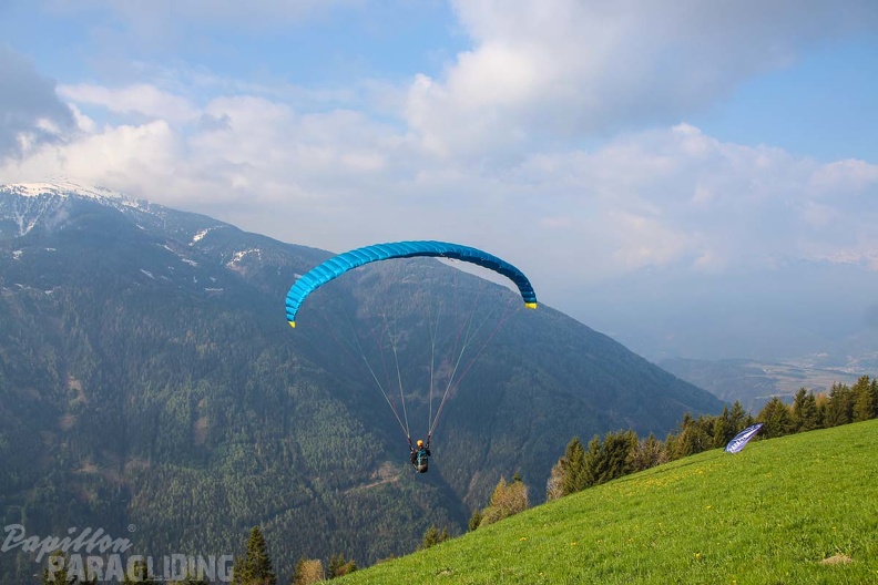 DH17.18 Paragliding-Luesen-393