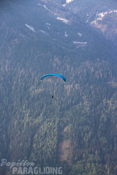 DH17.18 Paragliding-Luesen-401