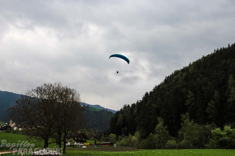 DH17.18 Paragliding-Luesen-459