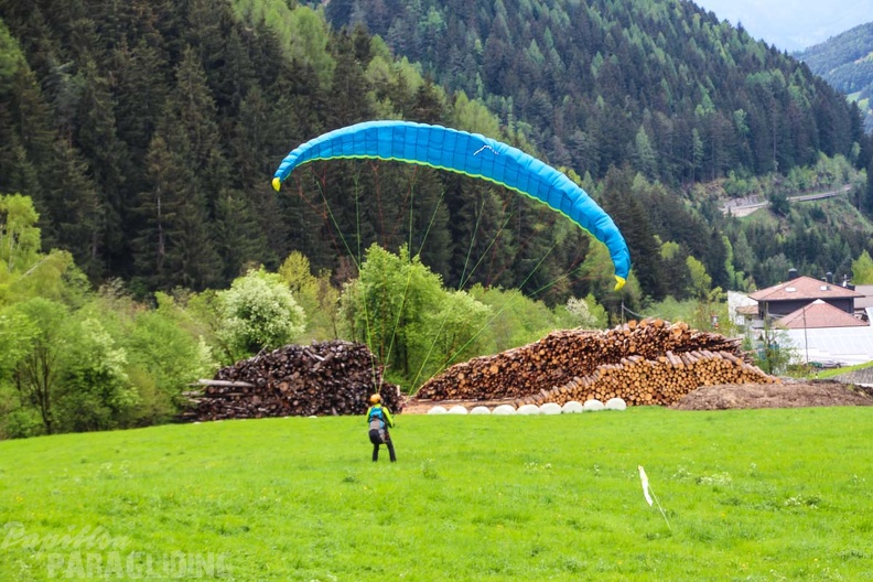 DH17.18 Paragliding-Luesen-471