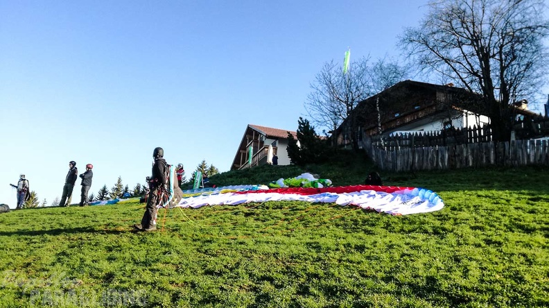 DH17.18 Paragliding-Luesen-478
