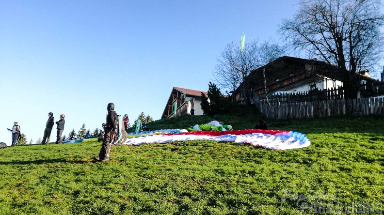 DH17.18 Paragliding-Luesen-478