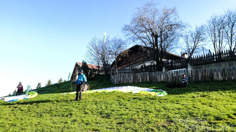 DH17.18 Paragliding-Luesen-498