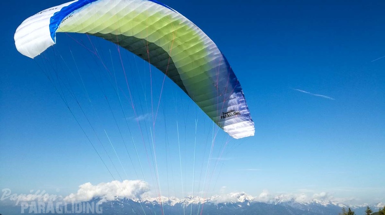 DH17.18 Paragliding-Luesen-544
