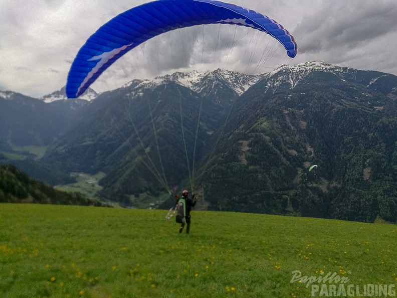 DH18.18 Luesen-Paragliding-165