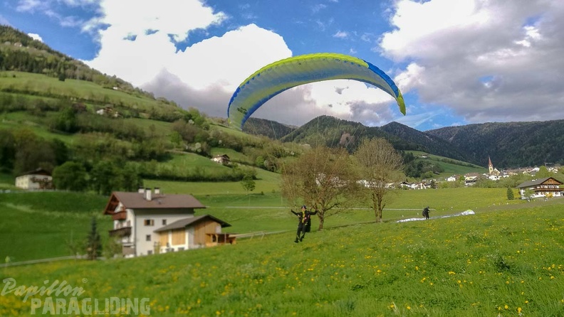 DH18.18 Luesen-Paragliding-216