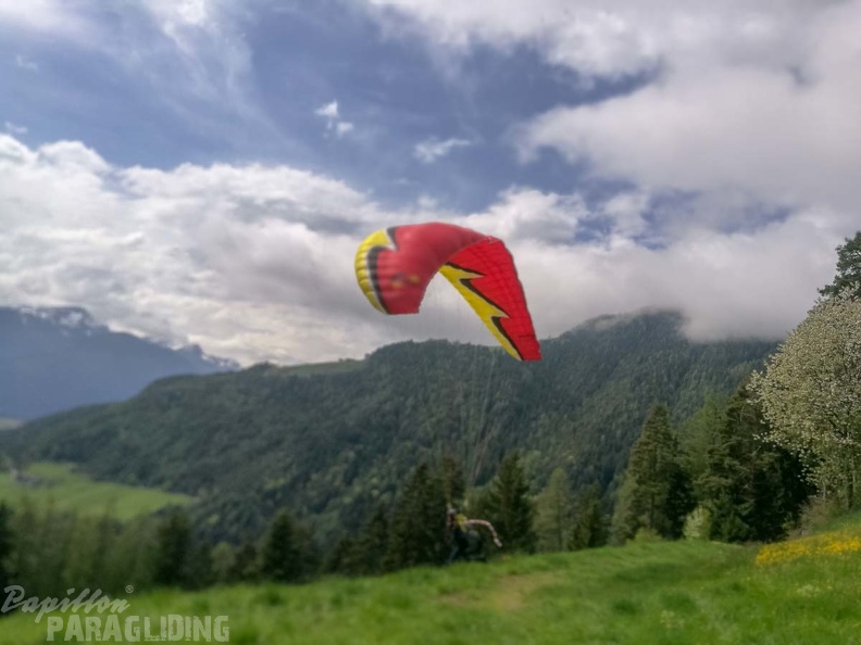 DH18.18 Luesen-Paragliding-255