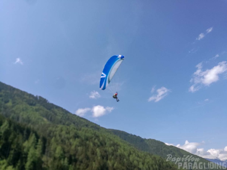 DH18.18 Luesen-Paragliding-275