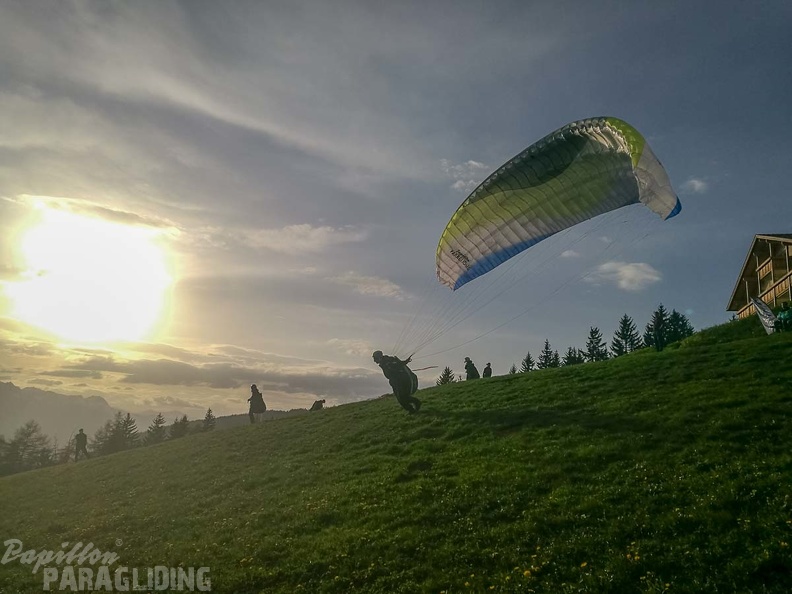 DH18.18 Luesen-Paragliding-338