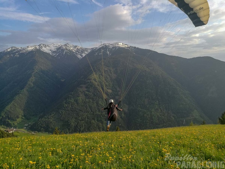 DH18.18 Luesen-Paragliding-348