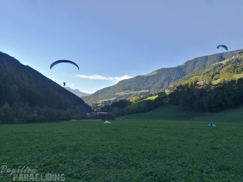 DH41.18_Luesen-Paragliding-147.jpg