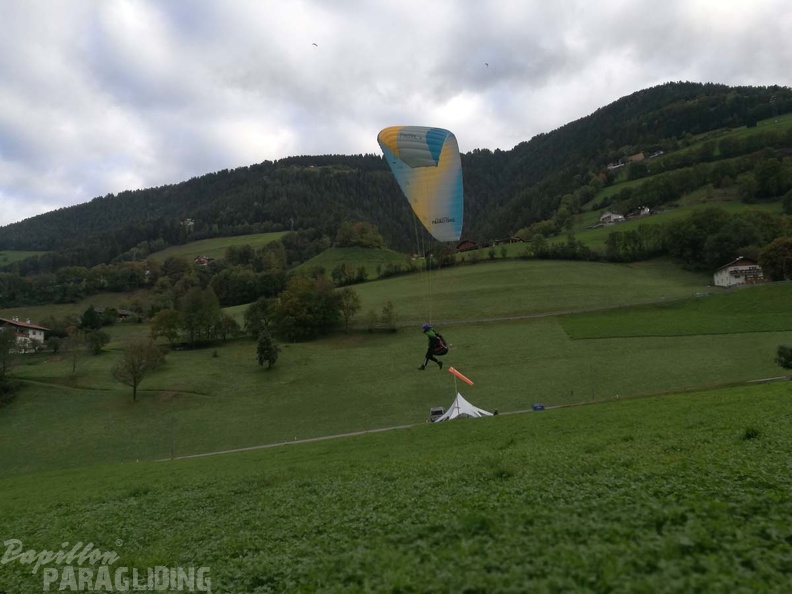 DH41.18 Luesen-Paragliding-158